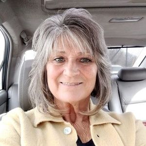 Meet your Posher, Deanna